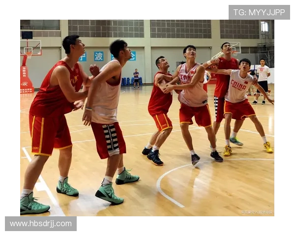 篮球巨星也爱足球 梦想与激情并行的运动人生 篮球巨星也爱足球 梦想与激情并行的运动人生