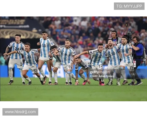 阿根廷足球队传奇球星合影展现风采与荣耀 阿根廷足球队传奇球星合影展现风采与荣耀